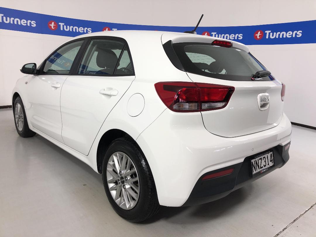 Photo '5' of KIA RIO Photo '5' of KIA RIO