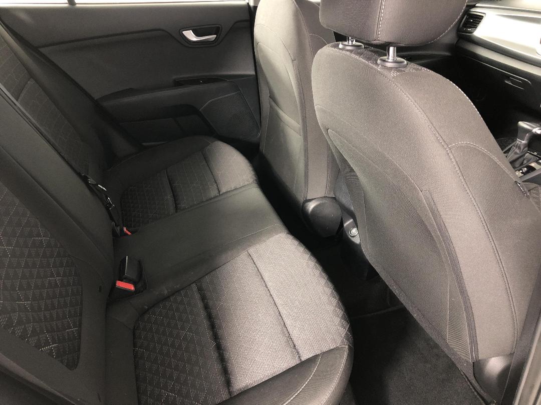 Photo '20' of KIA RIO Photo '20' of KIA RIO