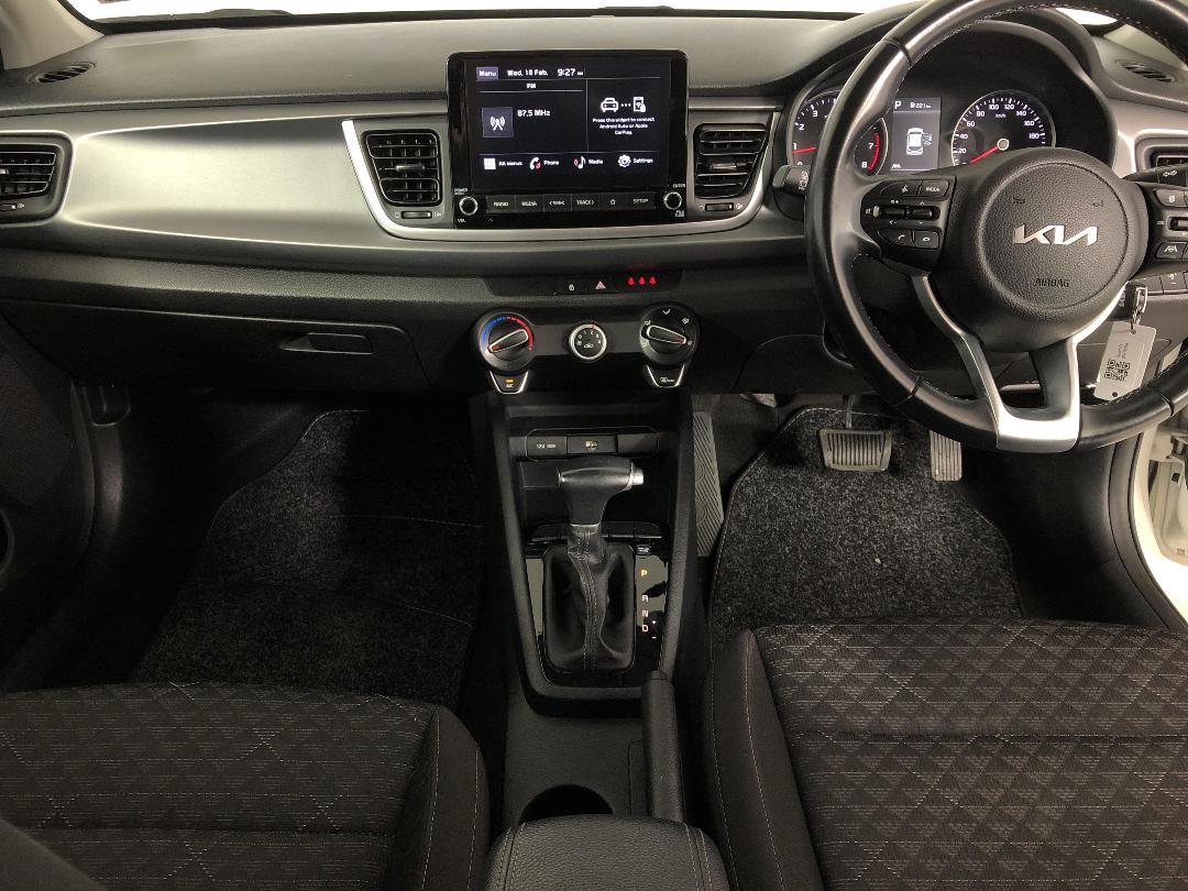 Photo '17' of KIA RIO Photo '17' of KIA RIO