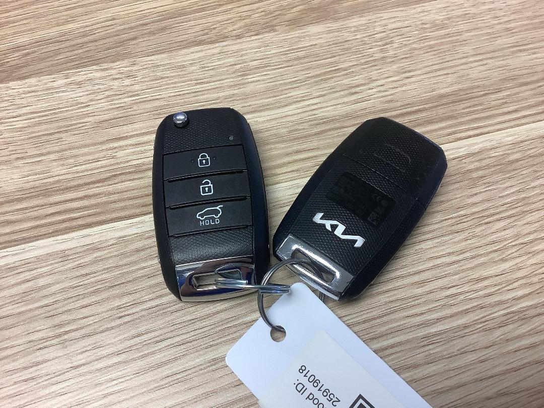 Photo '22' of KIA RIO Photo '22' of KIA RIO