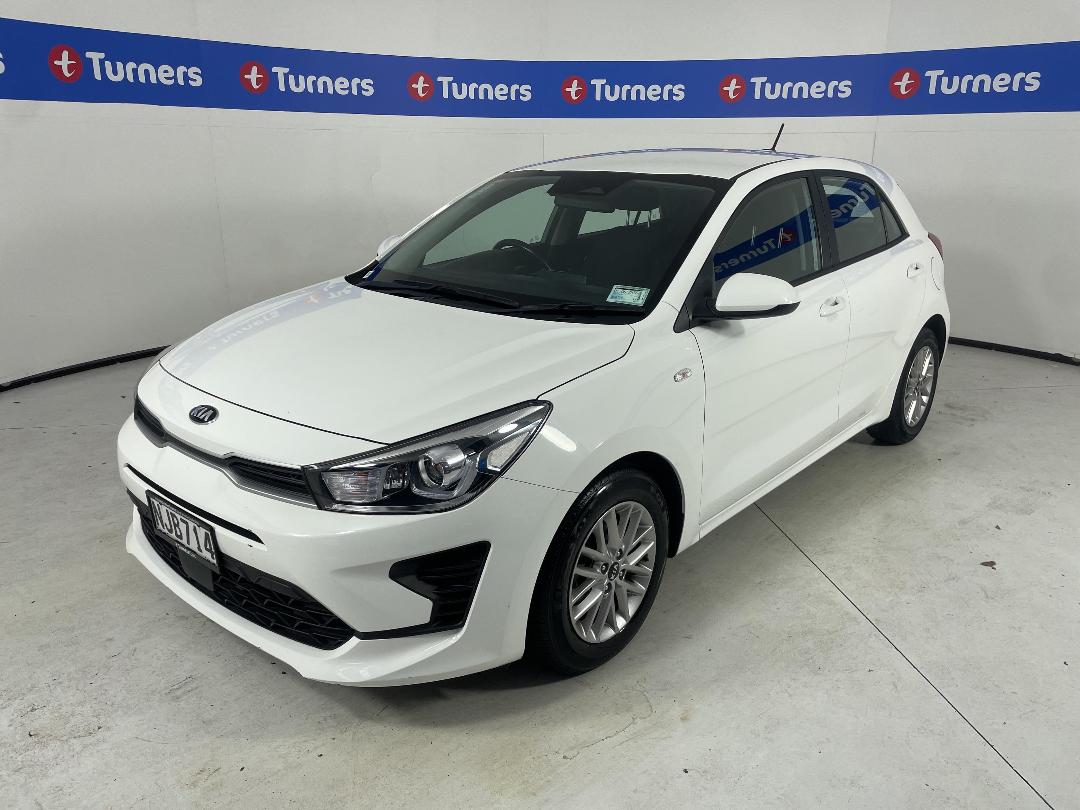 Photo '4' of KIA RIO Photo '4' of KIA RIO