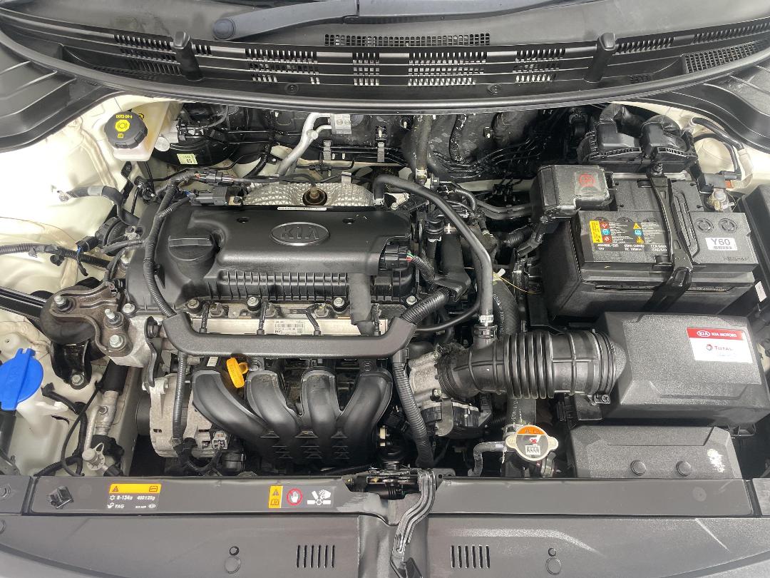 Photo '13' of KIA RIO Photo '13' of KIA RIO