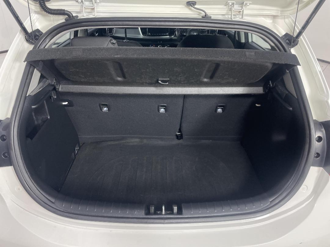 Photo '14' of KIA RIO Photo '14' of KIA RIO