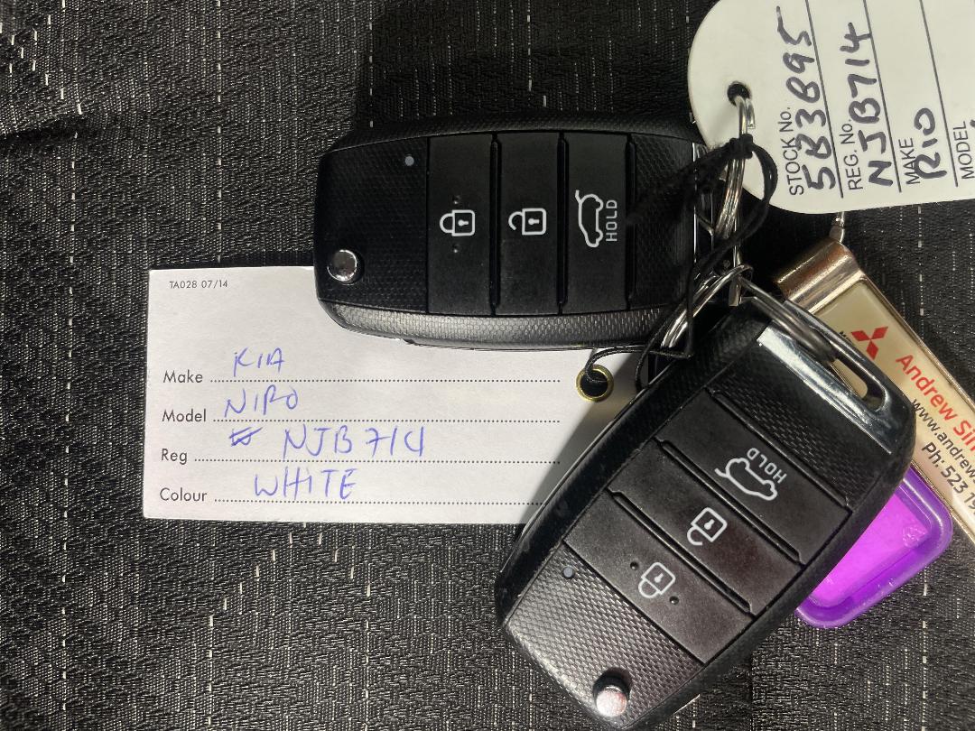 Photo '22' of KIA RIO Photo '22' of KIA RIO