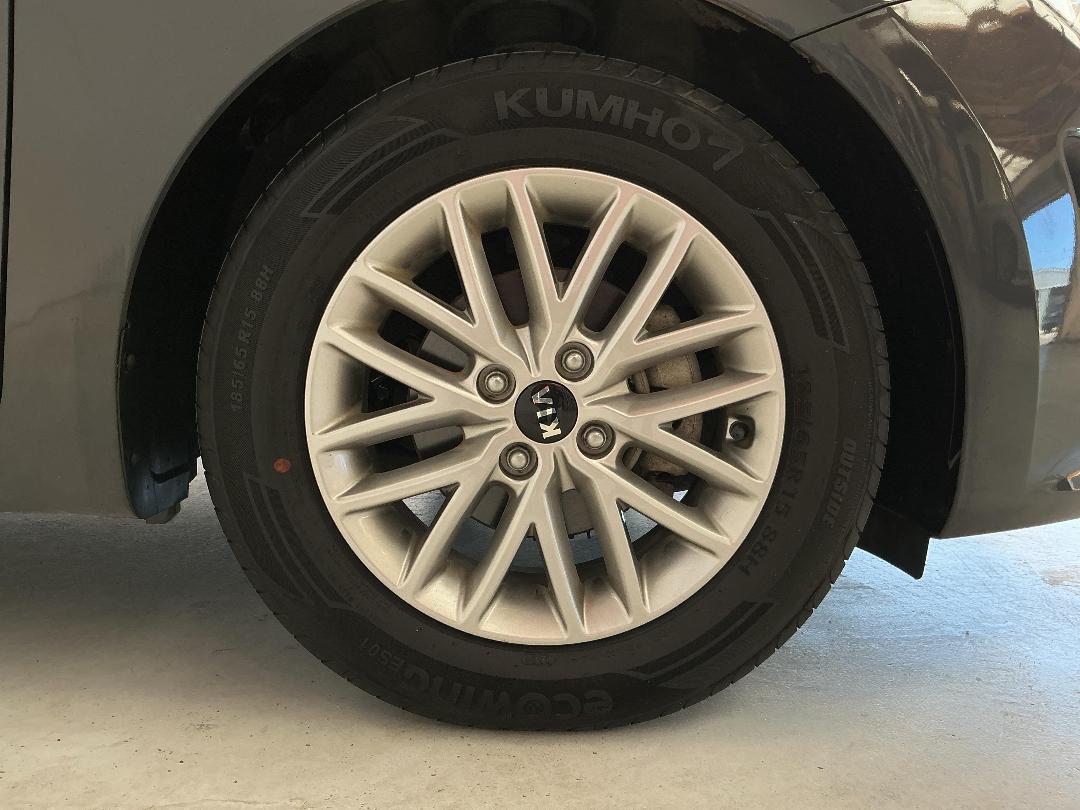 Photo '9' of KIA RIO Photo '9' of KIA RIO