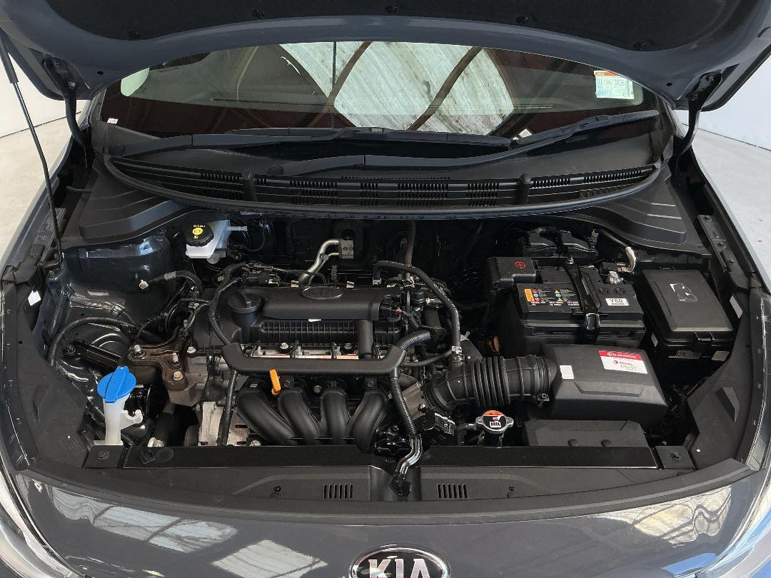 Photo '13' of KIA RIO Photo '13' of KIA RIO