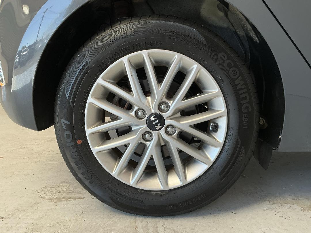 Photo '12' of KIA RIO Photo '12' of KIA RIO