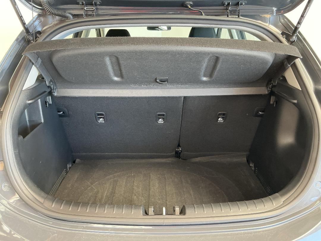 Photo '14' of KIA RIO Photo '14' of KIA RIO