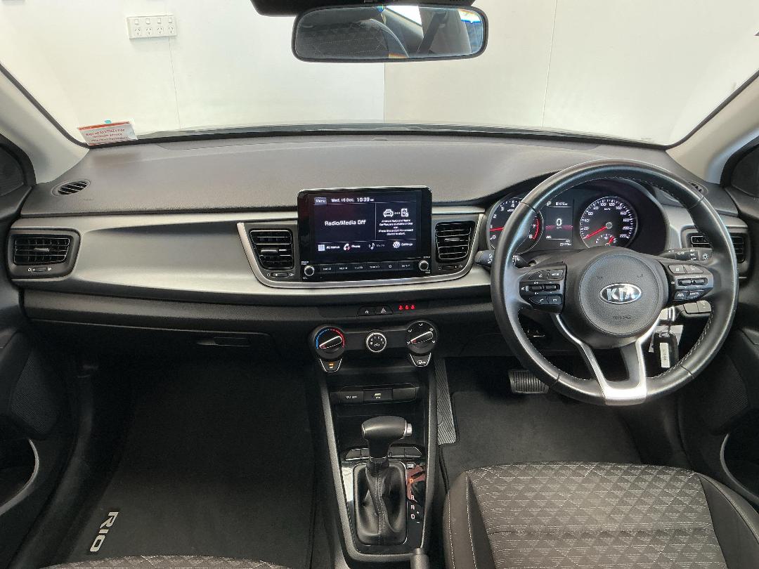 Photo '17' of KIA RIO Photo '17' of KIA RIO