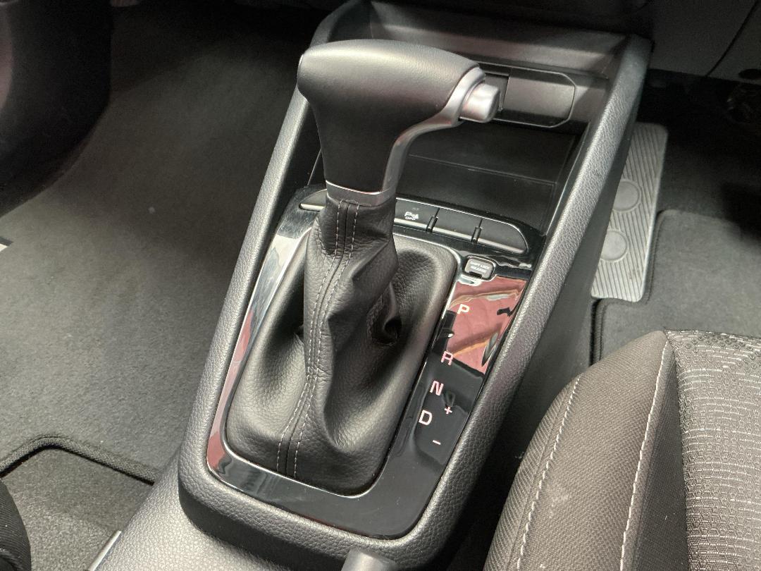 Photo '23' of KIA RIO Photo '23' of KIA RIO