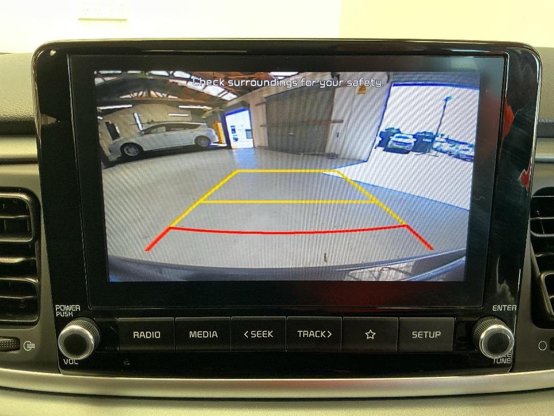 Photo '24' of KIA RIO Photo '24' of KIA RIO