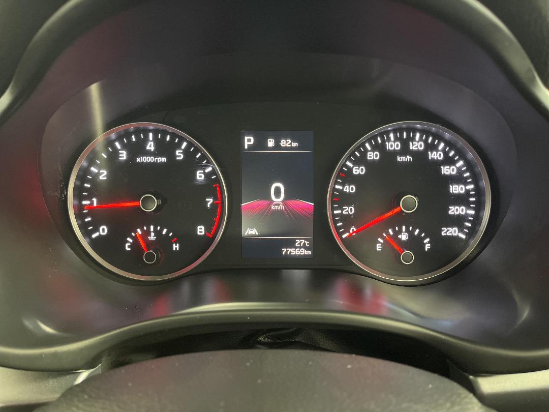 Photo '21' of KIA RIO