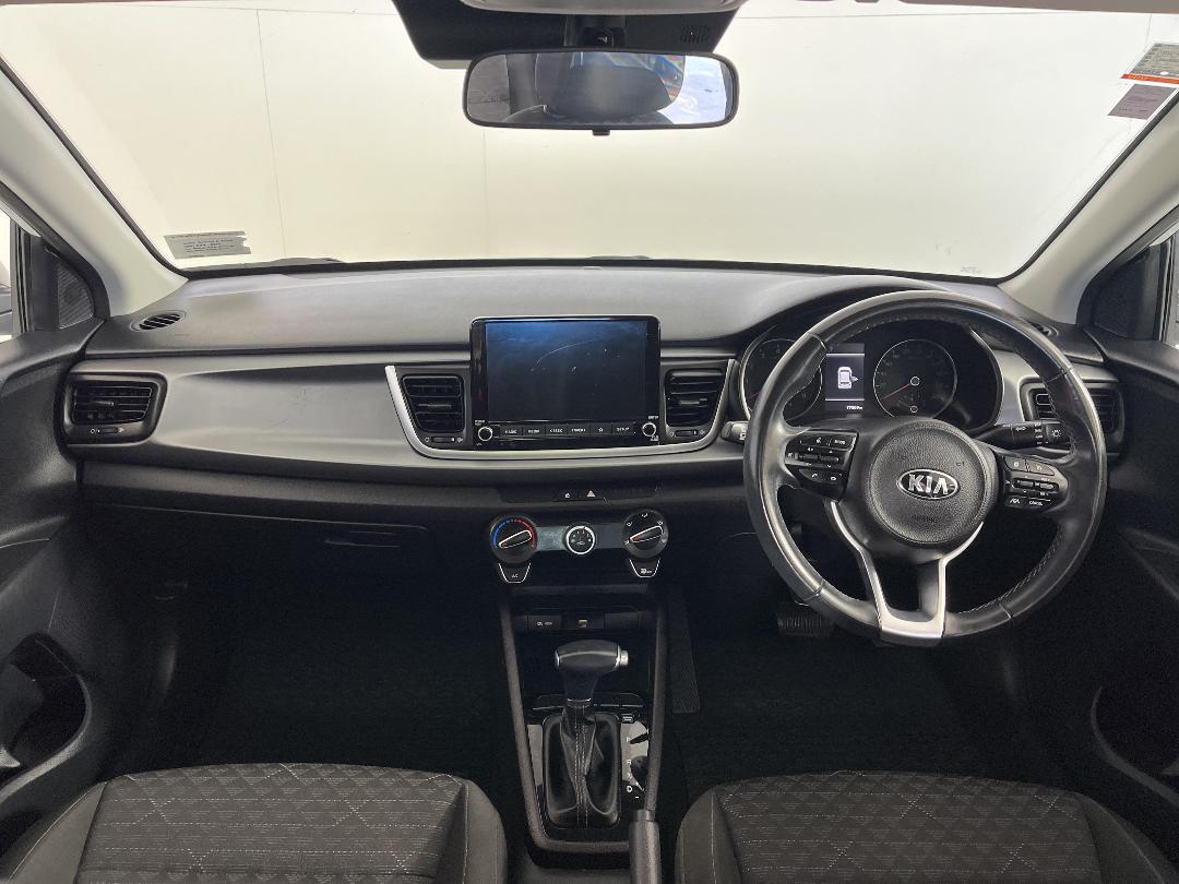 Photo '17' of KIA RIO