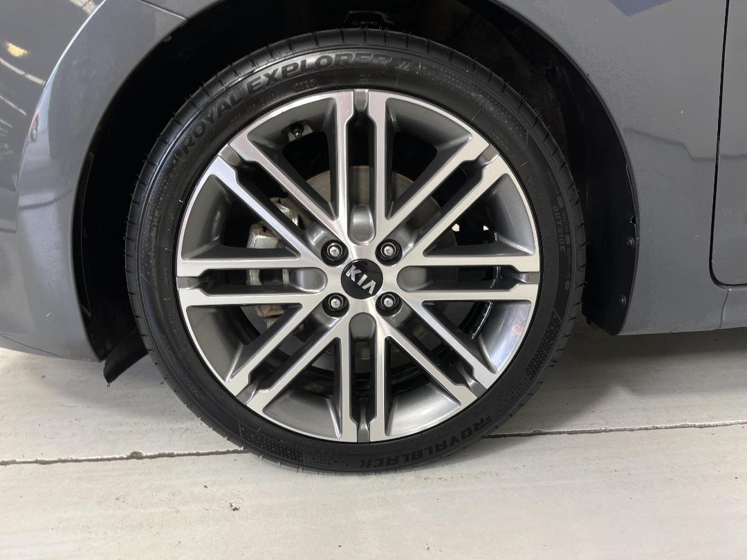 Photo '10' of KIA RIO