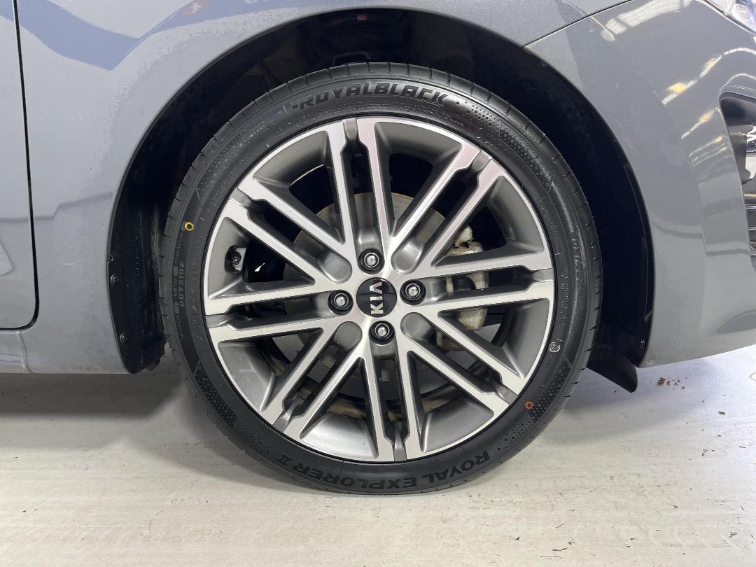 Photo '9' of KIA RIO