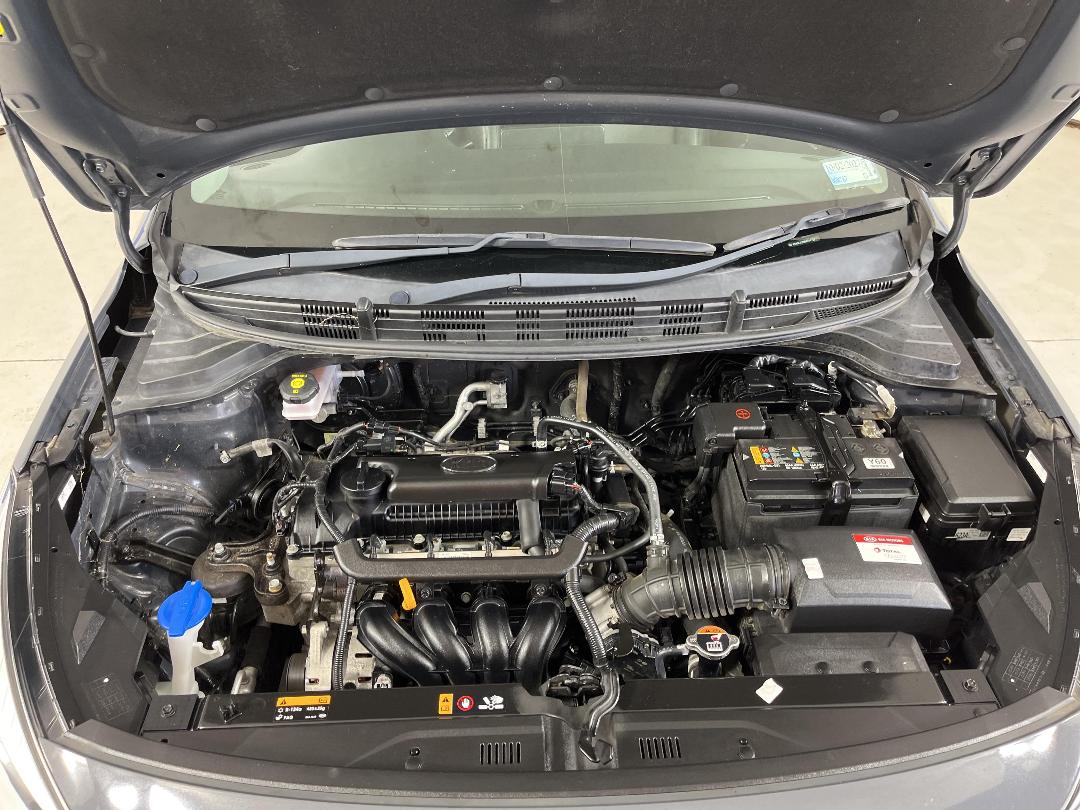 Photo '13' of KIA RIO