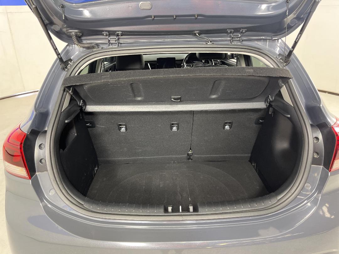 Photo '14' of KIA RIO