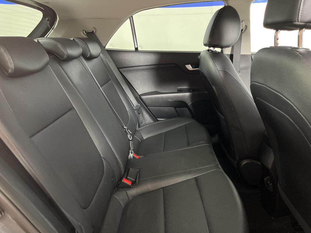 Photo '20' of KIA RIO