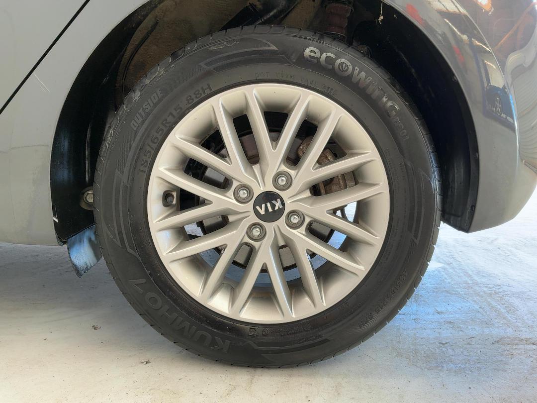 Photo '11' of KIA RIO