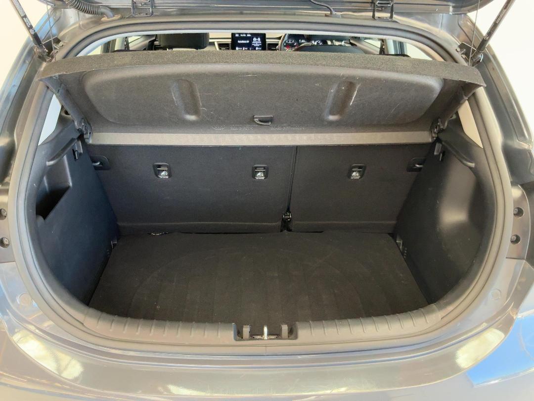 Photo '14' of KIA RIO