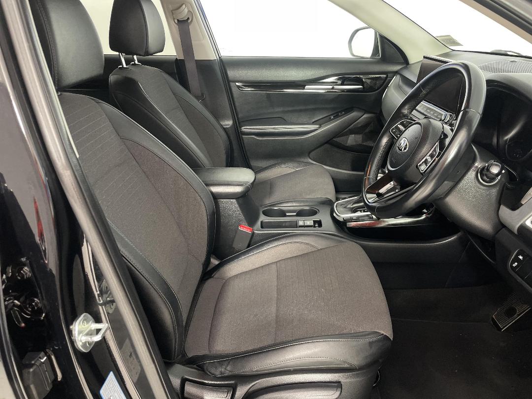 Photo '16' of KIA Seltos