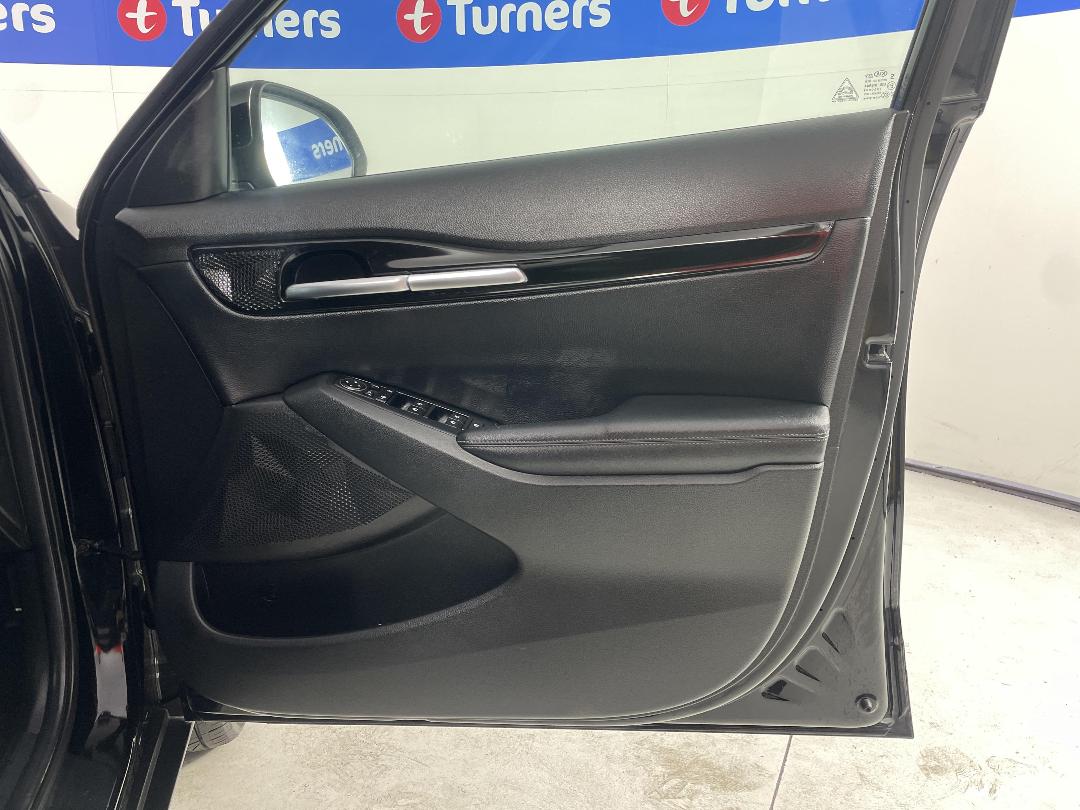 Photo '15' of KIA Seltos