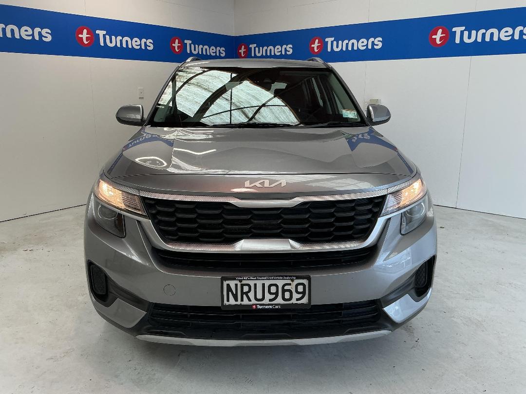 Photo '2' of KIA Seltos Photo '2' of KIA Seltos