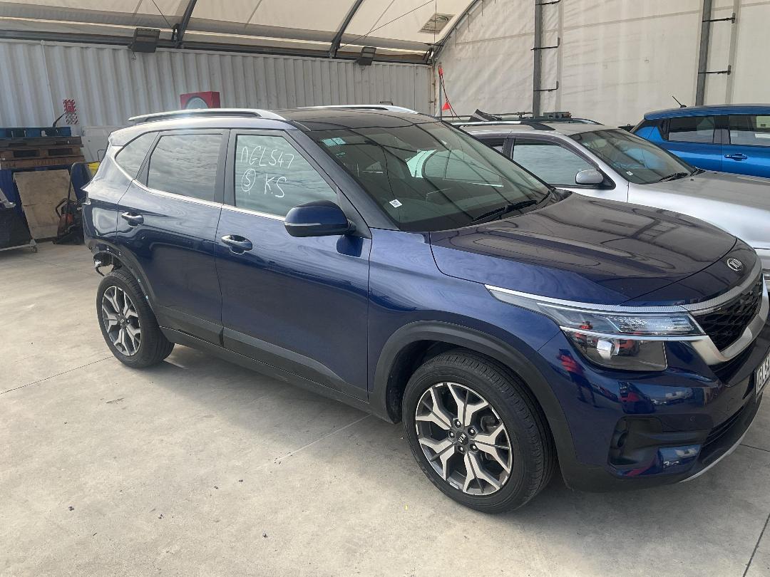 Photo '6' of KIA Seltos EX