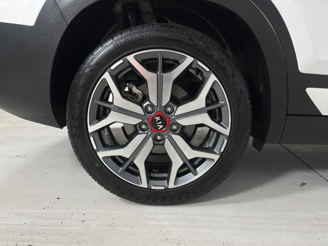 Photo '12' of KIA Seltos