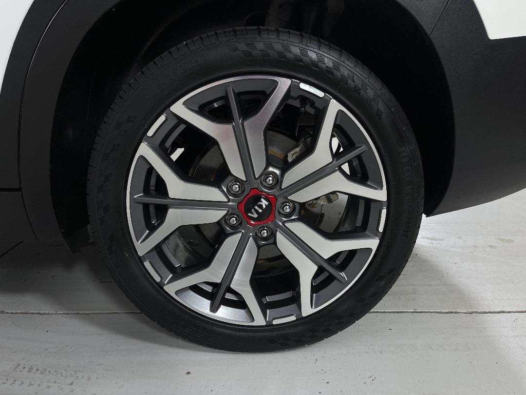 Photo '11' of KIA Seltos