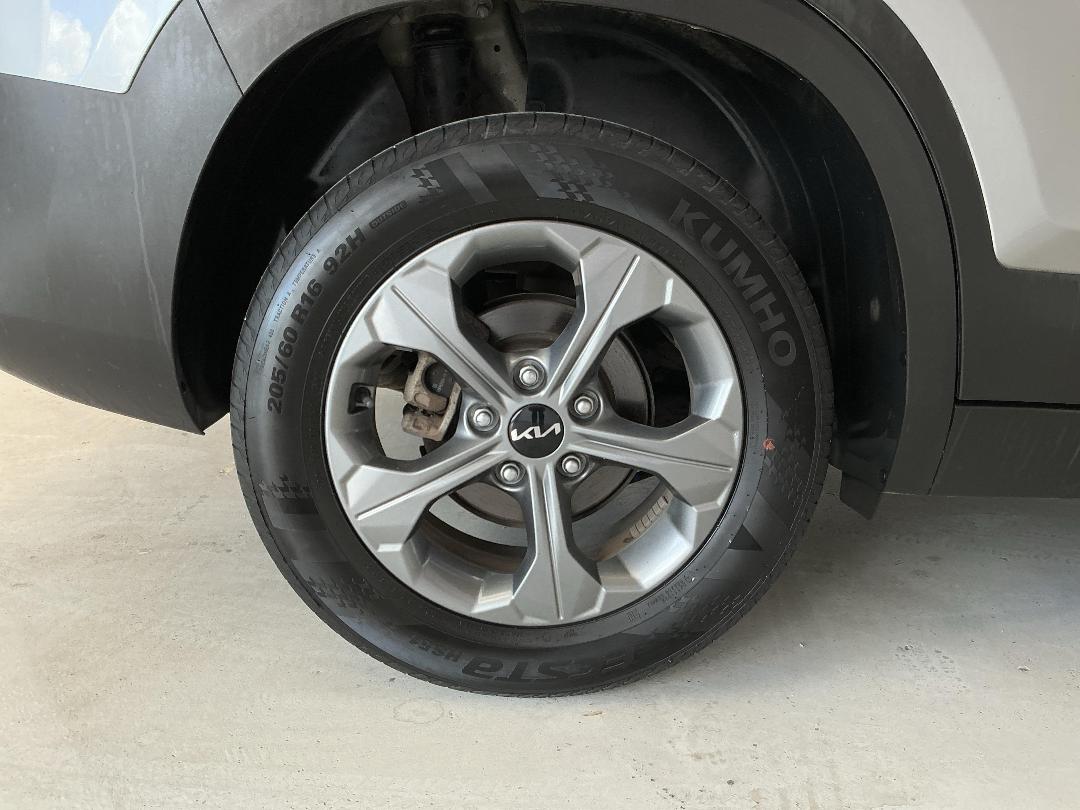 Photo '12' of KIA Seltos