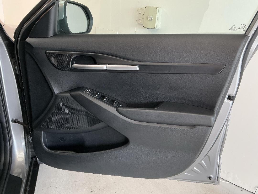 Photo '15' of KIA Seltos