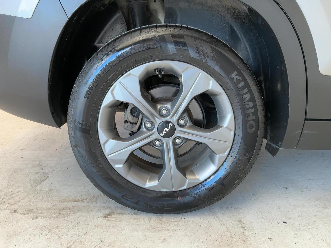 Photo '12' of KIA Seltos