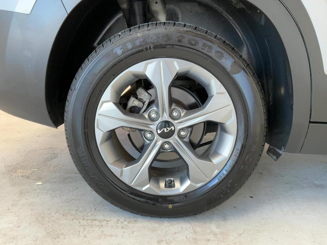 Photo '12' of KIA Seltos