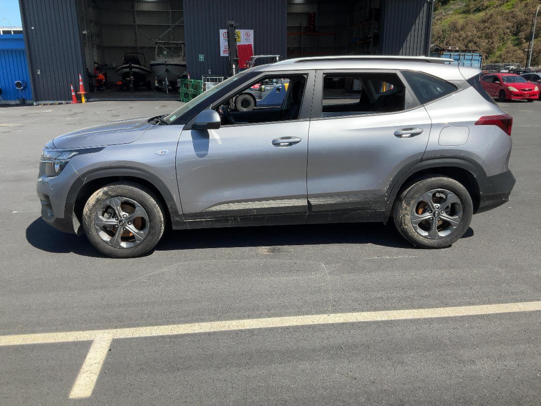 Photo '4' of KIA Seltos LX