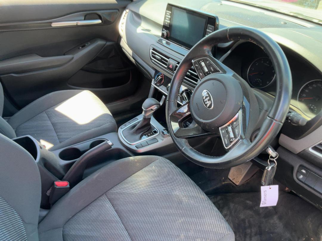 Photo '9' of KIA Seltos LX