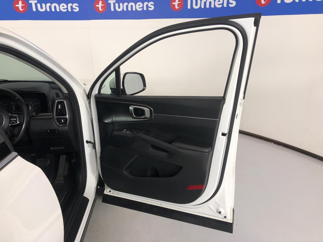 Photo '15' of KIA Sorento