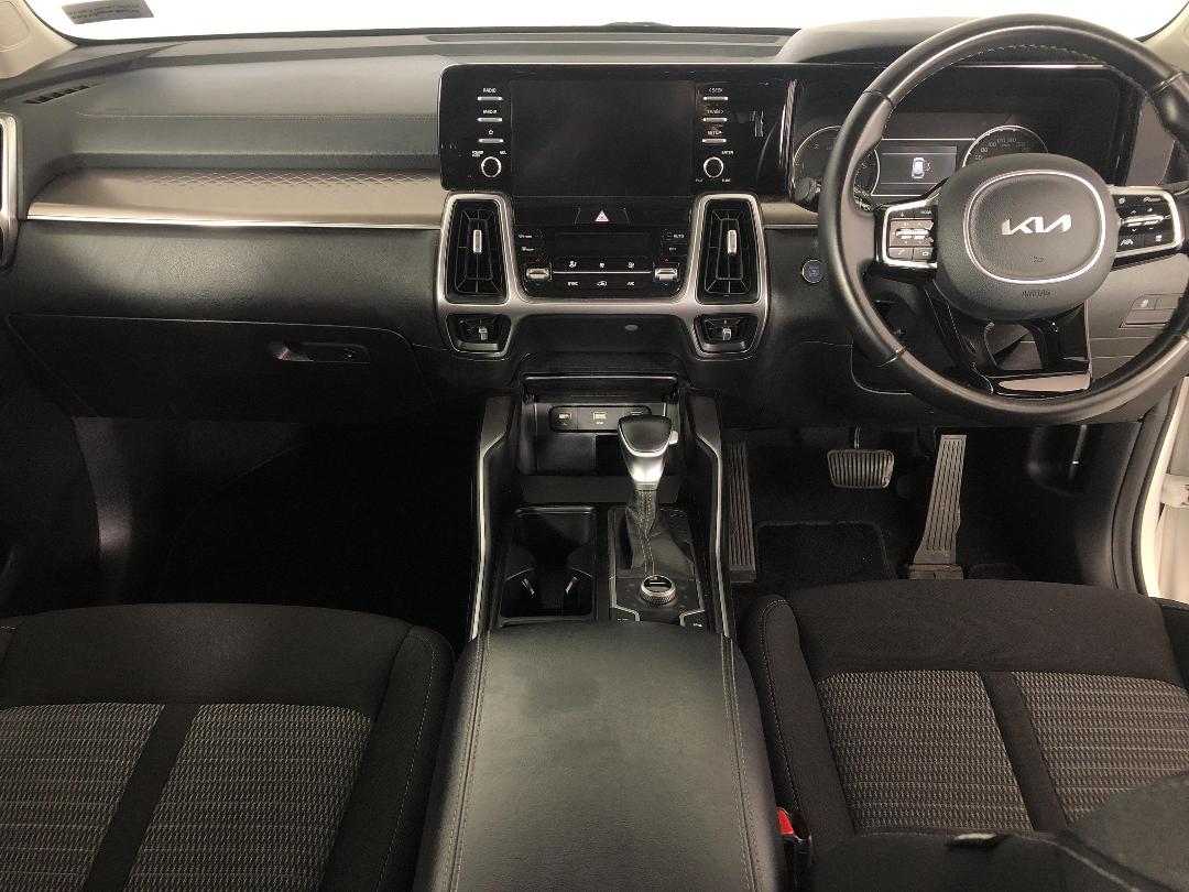 Photo '17' of KIA Sorento