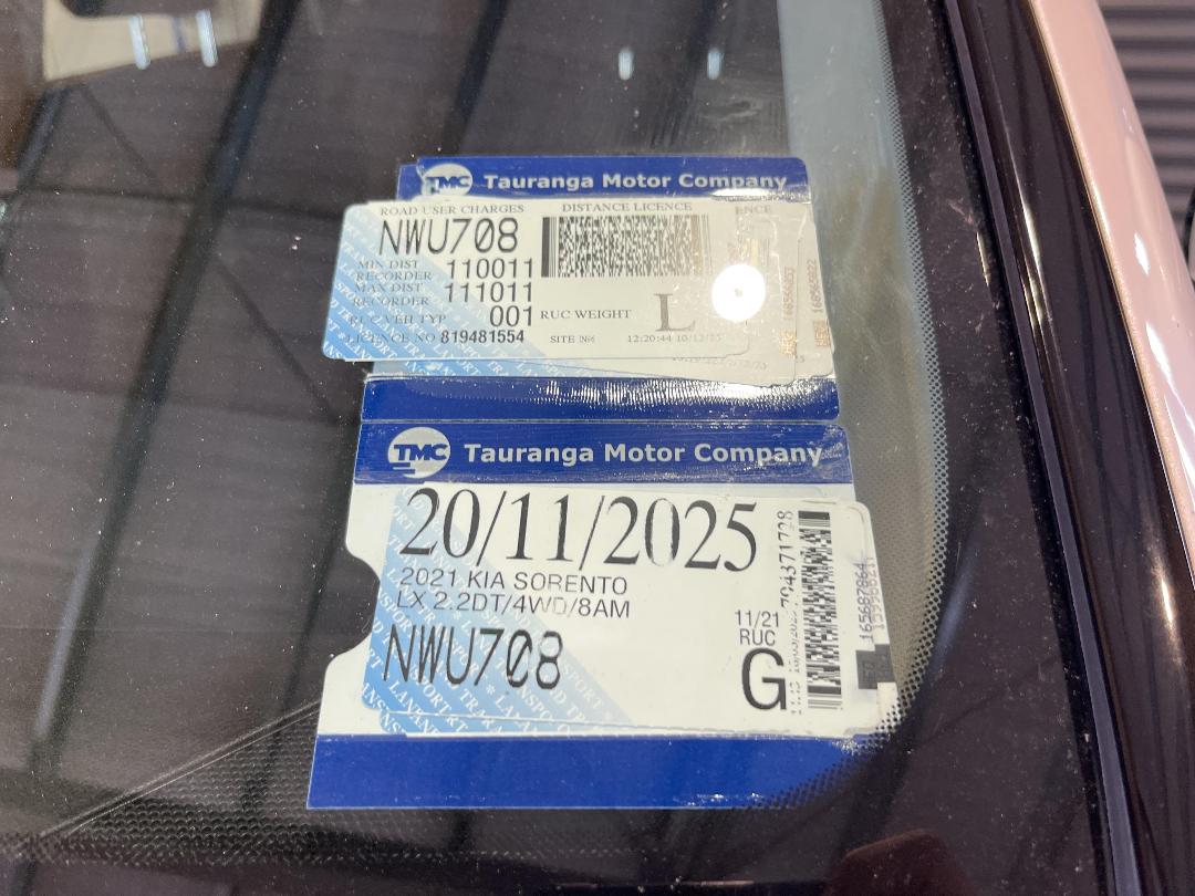 Photo '29' of KIA Sorento