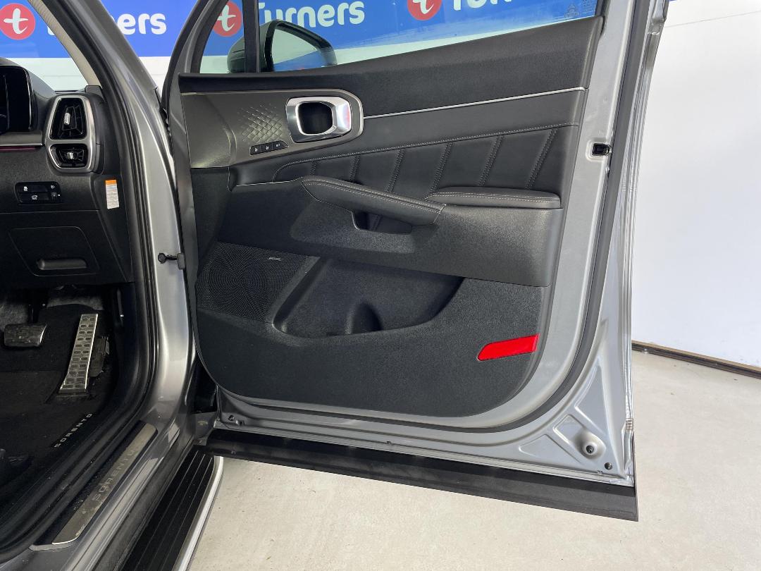 Photo '15' of KIA Sorento Photo '15' of KIA Sorento