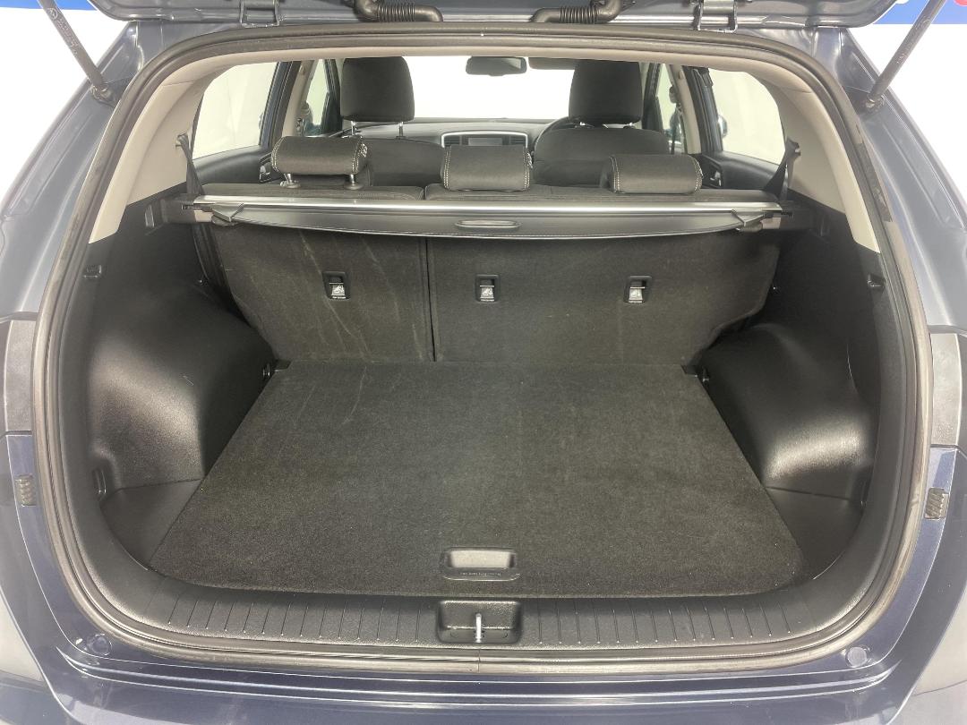 Photo '14' of KIA Sportage Photo '14' of KIA Sportage