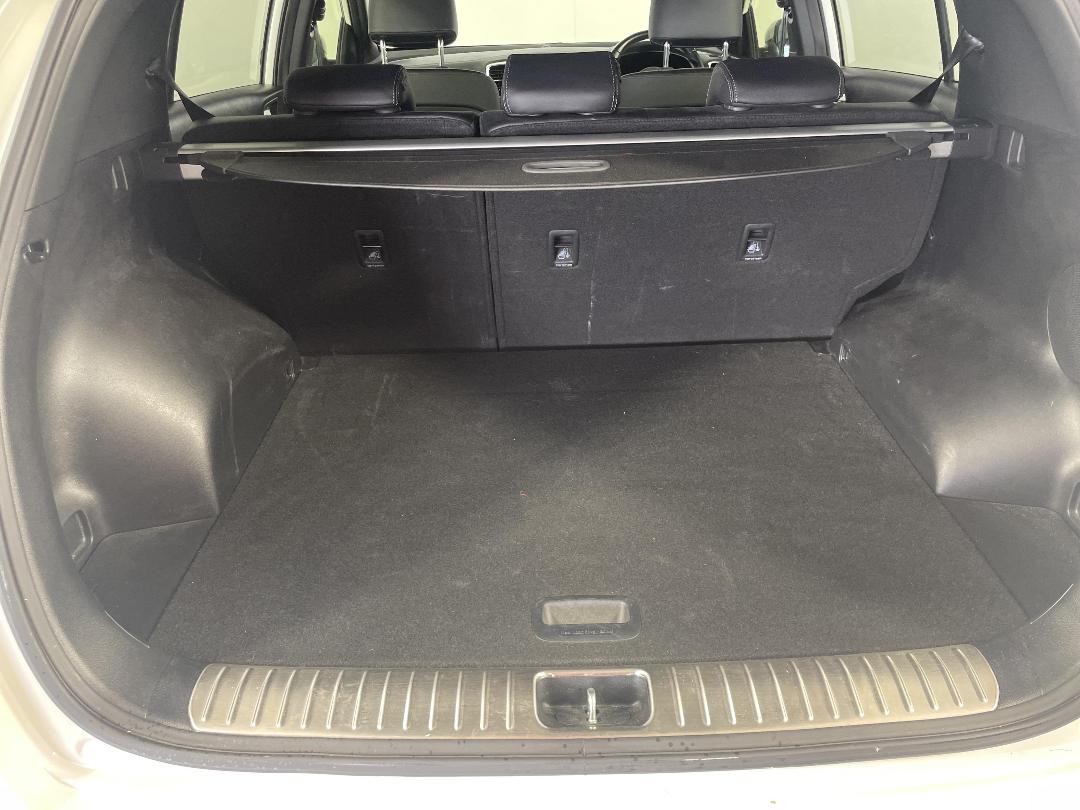 Photo '14' of KIA Sportage Photo '14' of KIA Sportage