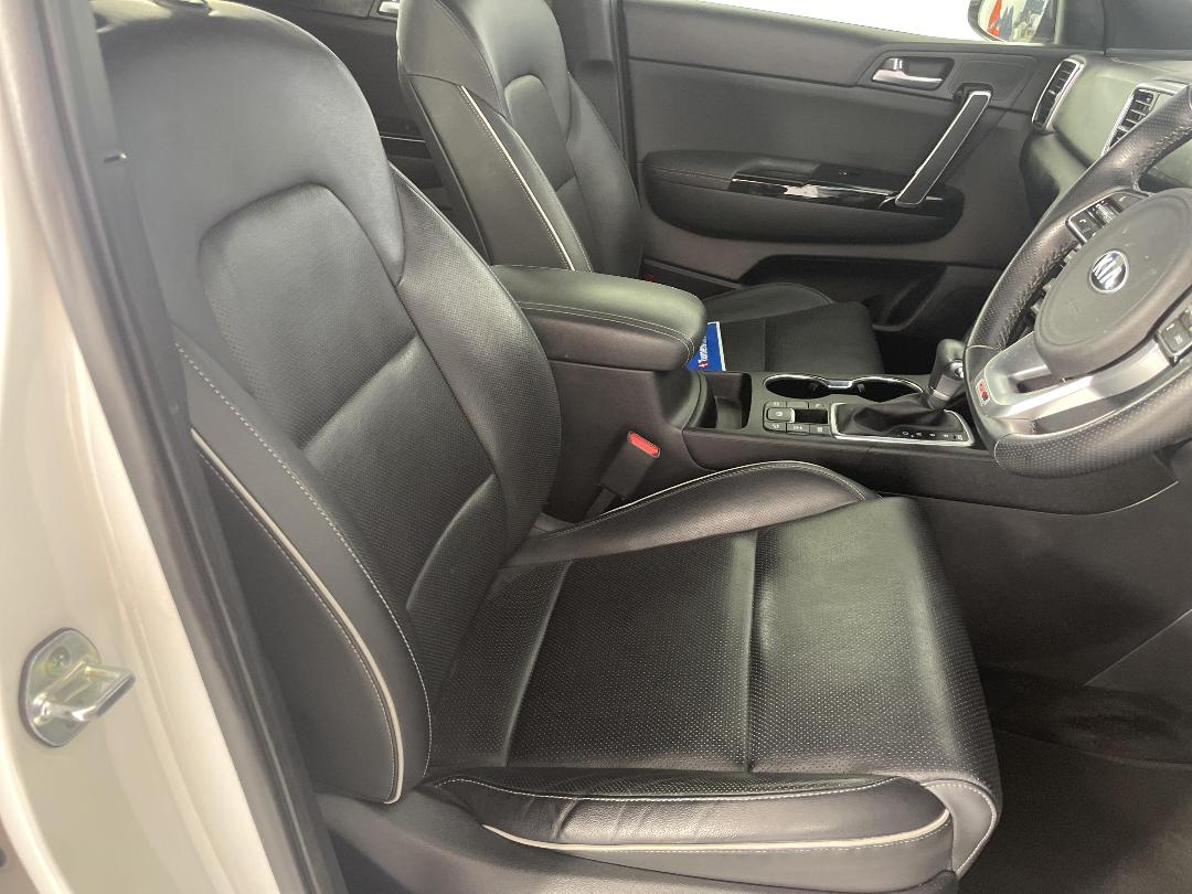 Photo '16' of KIA Sportage Photo '16' of KIA Sportage