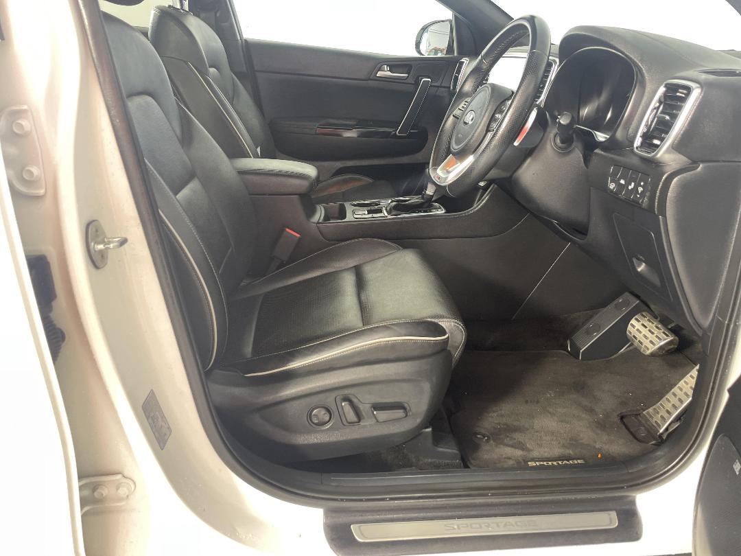 Photo '16' of KIA Sportage