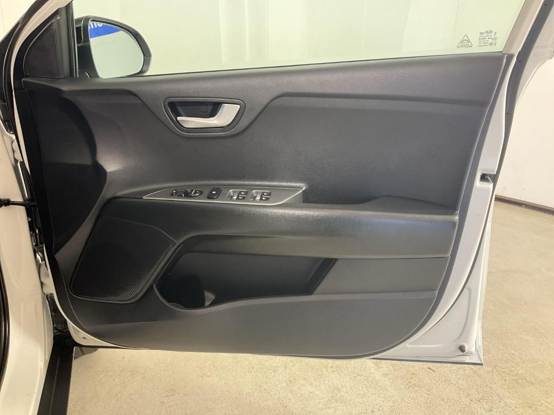 Photo '15' of KIA Stonic Photo '15' of KIA Stonic