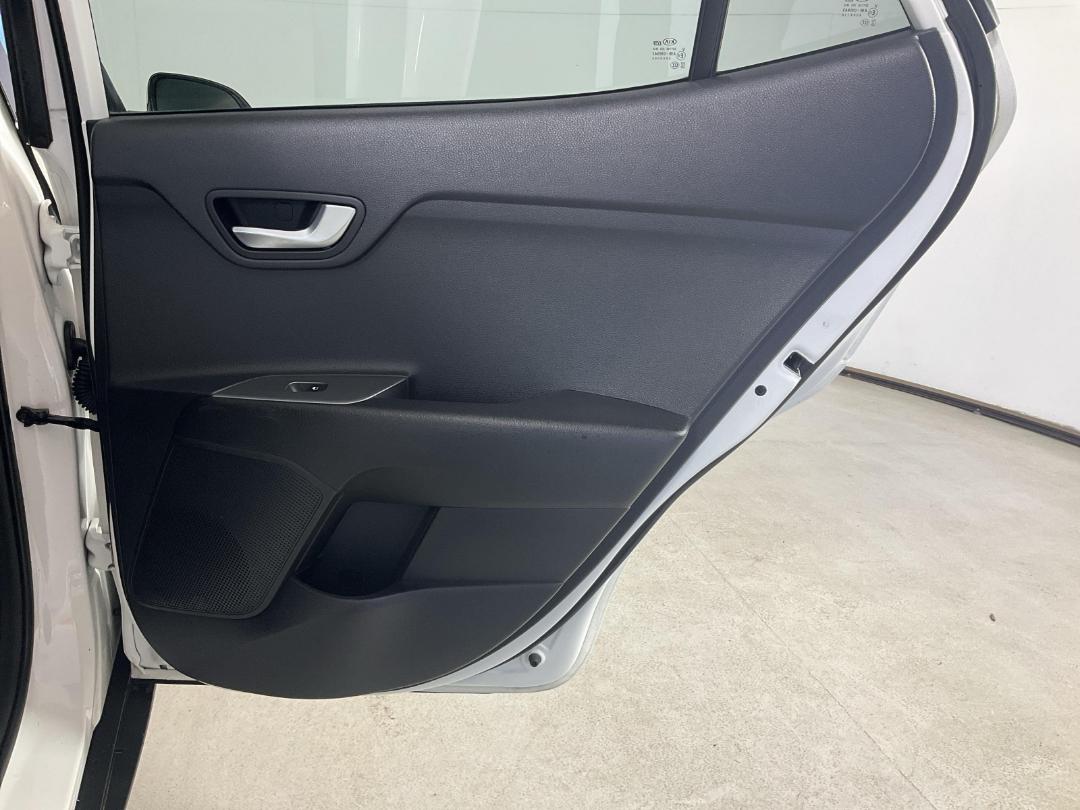 Photo '19' of KIA Stonic Photo '19' of KIA Stonic