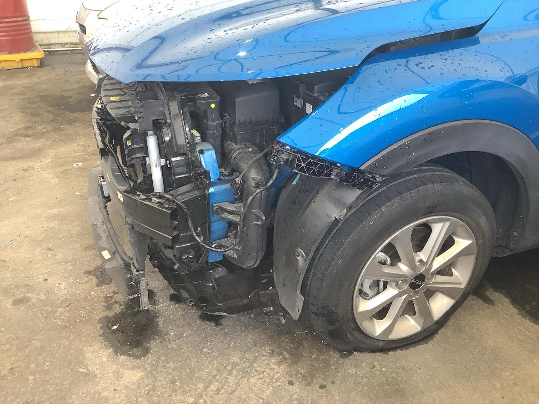 Photo '2' of KIA Stonic LX Photo '2' of KIA Stonic LX