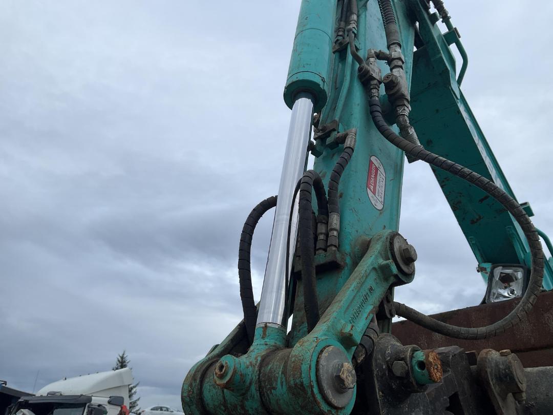 Photo '20' of Kobelco SK28SR-6 UH Excavator Photo '20' of Kobelco SK28SR-6 UH Excavator