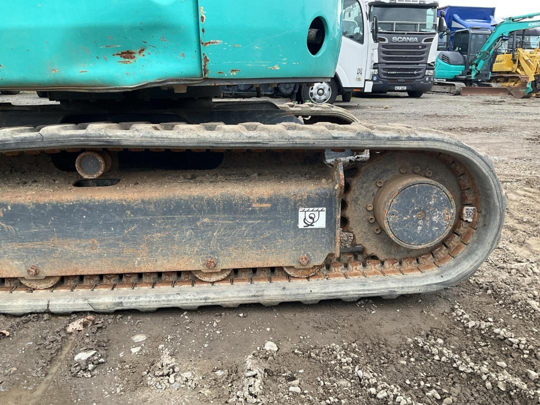 Photo '16' of Kobelco SK28SR-6 UH Excavator Photo '16' of Kobelco SK28SR-6 UH Excavator