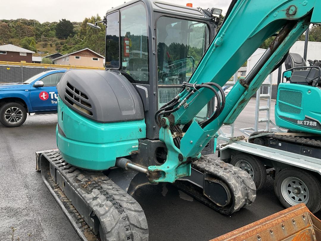 Photo '4' of Kobelco SK55SRX Excavator Photo '4' of Kobelco SK55SRX Excavator